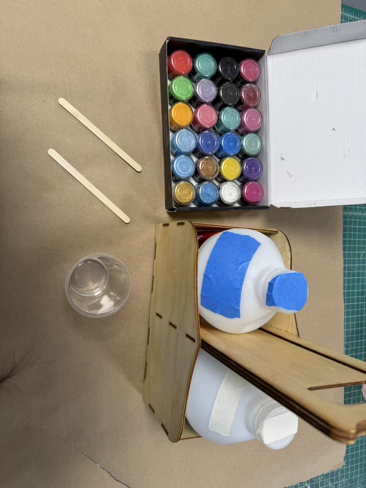 Glitter pigments and resin parts A and B