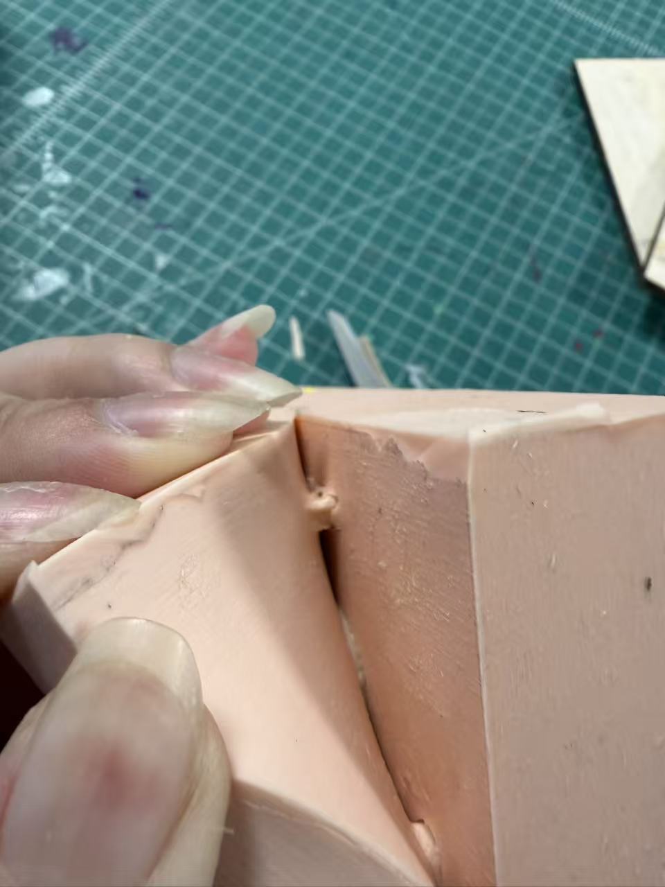 Separating the two silicone mold halves